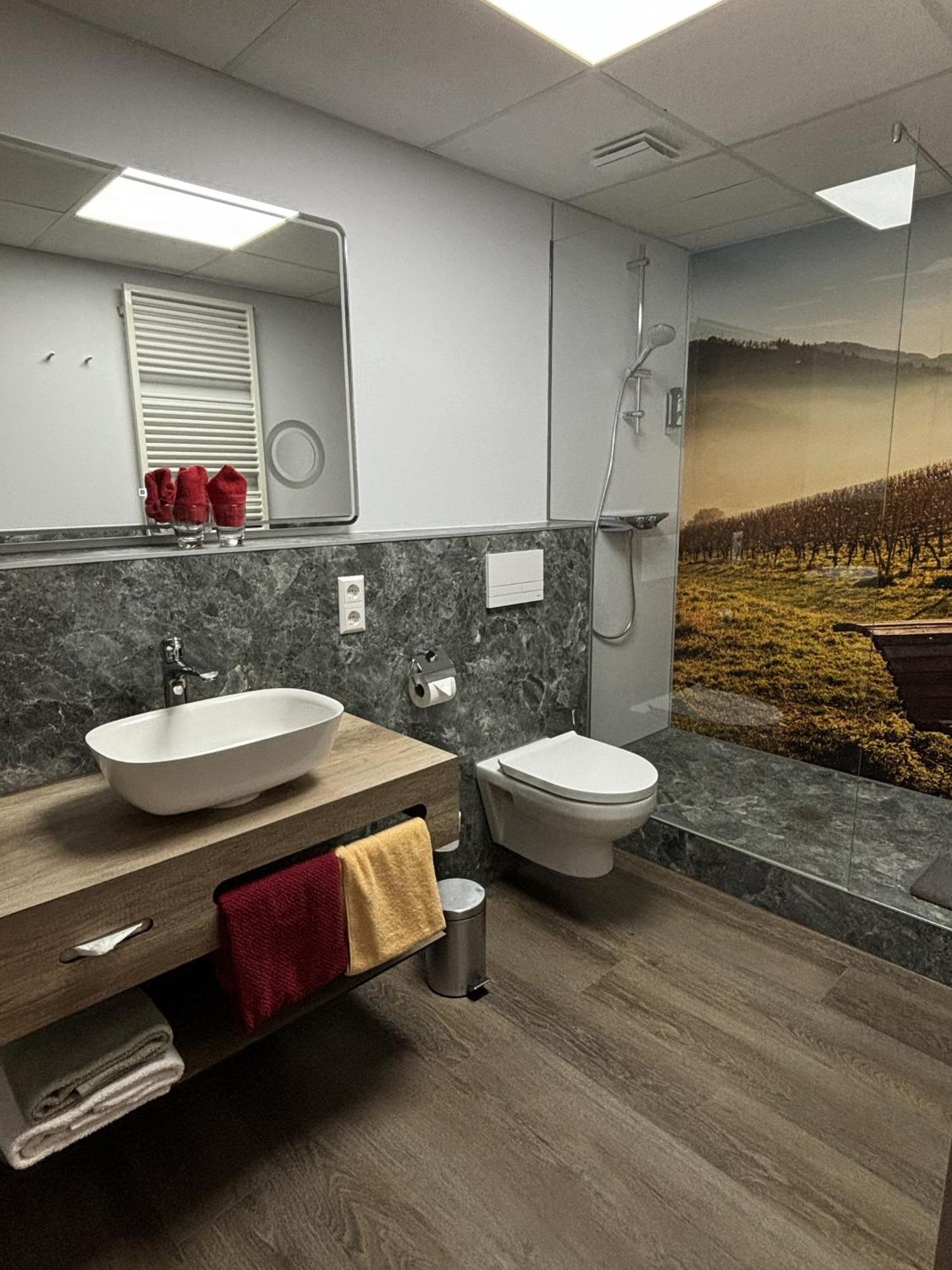 Landgasthaus Zur Linde, Neusatz Bühl Oda fotoğraf